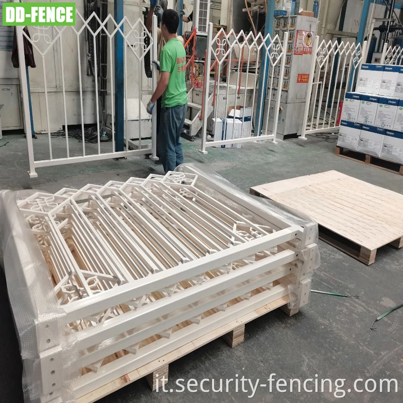 Recinzione da giardino in polvere in metallo ornamentale galvanizzato esterno decorativo / recinzione in alluminio